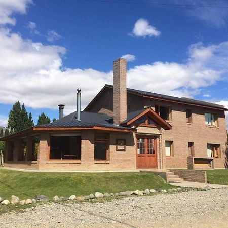 Hosteria Miyazato Inn El Calafate Exterior foto